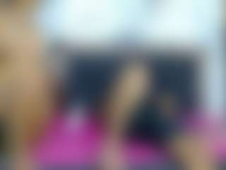 Live cam show with manuelandlaura - Average on Milf Play