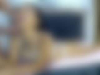 Live cam show with manuelandlaura - Tease on WildCum
