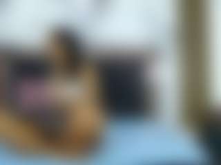 Live cam show with manuelandlaura - Brown Eyes on Soda Cam