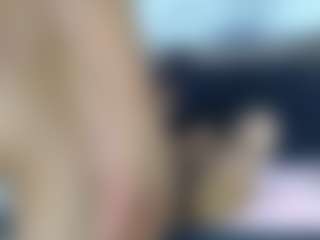 Live cam show with manuelandlaura - Blowjob on Milfs Live