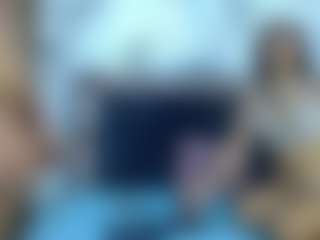 Live-Cam-Show mit manuelandlaura - Tease auf Camsoda