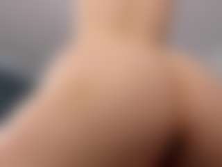 Live cam show with zia-ember - Cute on Chatstar