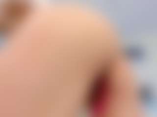 Live cam show with zia-ember - Young Adult on AdultVida.com