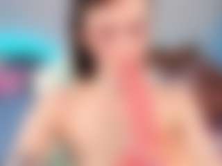 Live cam show with zia-ember - Oil on Camsoda