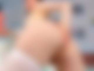 Live cam show with zia-ember - Cute on Soda Cam