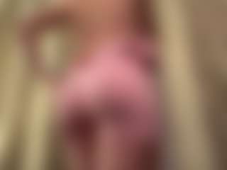 Live cam show with KatieCroston - Lesbian on eurowanks.com