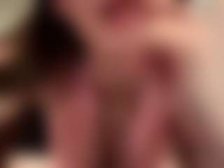 Live cam show with KatieCroston - Bedroom on Fit Hotties