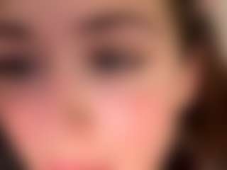 Live cam show with KatieCroston - Green Eyes on Camiplay Live