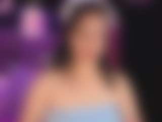 Live cam show with LauRoberts - Public on iamadamtest123.com