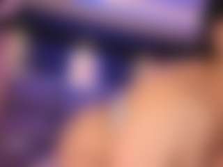 LauRoberts's Live Sex Cam Show