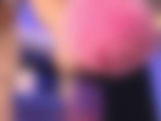 LauRoberts's Live Sex Cam Show