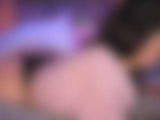 LauRoberts's Live Sex Cam Show