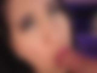 LauRoberts's Live Sex Cam Show