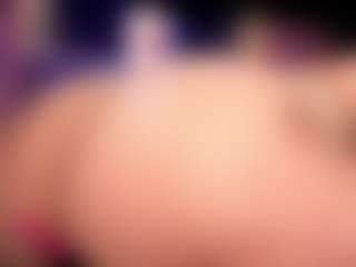 LauRoberts's Live Sex Cam Show