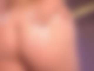 LauRoberts's Live Sex Cam Show
