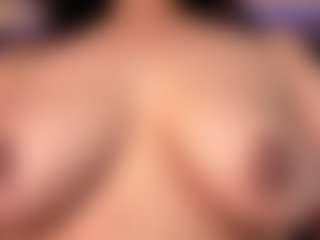 LauRoberts's Live Sex Cam Show