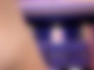 LauRoberts's Live Sex Cam Show