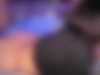Live cam show with LauRoberts - Facial on Camsoda