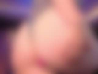 LauRoberts's Live Sex Cam Show