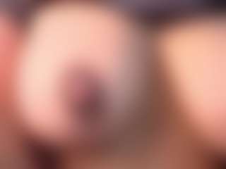 LauRoberts's Live Sex Cam Show