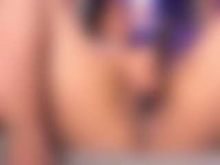 LauRoberts's Live Sex Cam Show