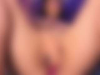 LauRoberts's Live Sex Cam Show