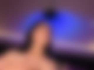 LauRoberts's Live Sex Cam Show