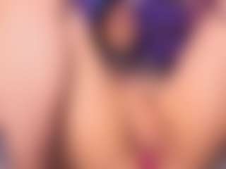 LauRoberts's Live Sex Cam Show