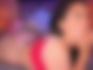 Live cam show with LauRoberts - Facial on Camsoda