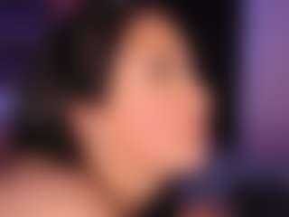 Live cam show with LauRoberts - Amateur on sexylive.show