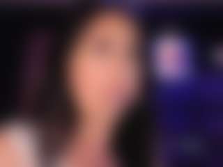 LauRoberts's Live Sex Cam Show