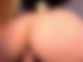 LauRoberts's Live Sex Cam Show