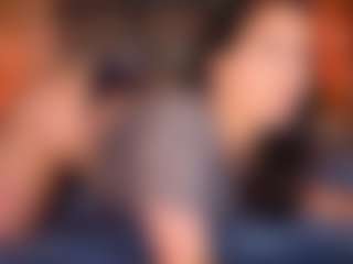Live cam show with LauRoberts - Deepthroat on Camsoda
