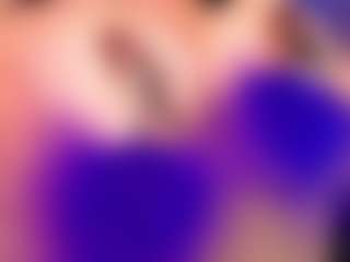 LauRoberts's Live Sex Cam Show
