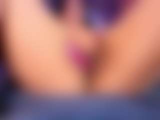 LauRoberts's Live Sex Cam Show