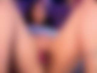 LauRoberts's Live Sex Cam Show