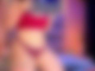 Live cam show with LauRoberts - Pov on StripNow