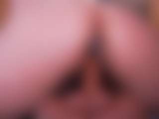 Live cam show with LauRoberts - Oil on Dolls Live