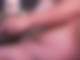 LauRoberts's Live Sex Cam Show