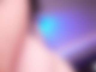 Live cam show with LauRoberts - Athletic Amateur on liverealitysex.com
