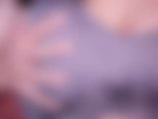 Live cam show with LauRoberts - Deepthroat on Camsoda