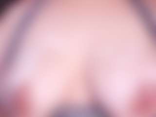 Live cam show with LauRoberts - Blue Eyes on Camsoda