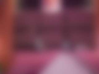 Live cam show with LauRoberts - Sexwebcam Teen (18+) on CamwithHer