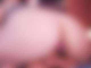 Live cam show with LauRoberts - Anal Latina on Camsoda | colombia