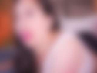 Live cam show with LauRoberts - Facial on live18s.com