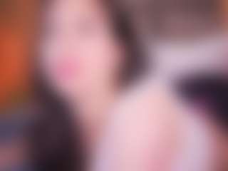 Live cam show with LauRoberts - Amateur on CamSodaAdn