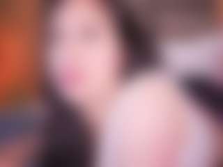 Live cam show with LauRoberts - Facial on Camsoda.co
