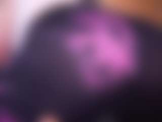 Live cam show with LauRoberts - Blonde Hair Amateur on ObeyMaria