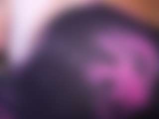 Live cam show with LauRoberts - Amateur on hrnylive.com