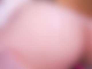 Live cam show with LauRoberts - Pov on TottyGirls